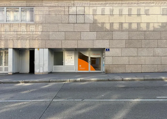 Luci House Boutique - 15th District Hostel Wien